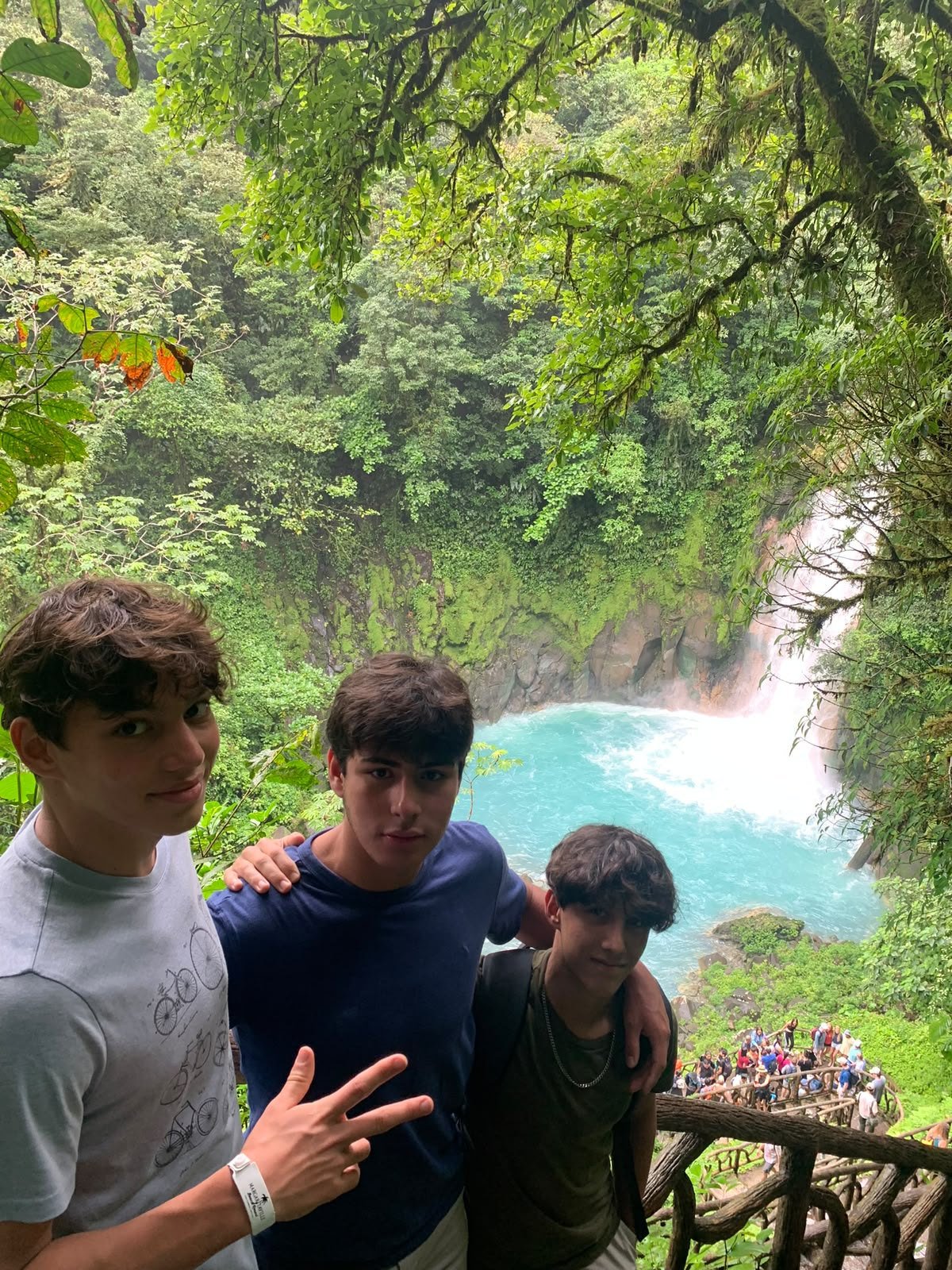 Jóvenes en el mirador